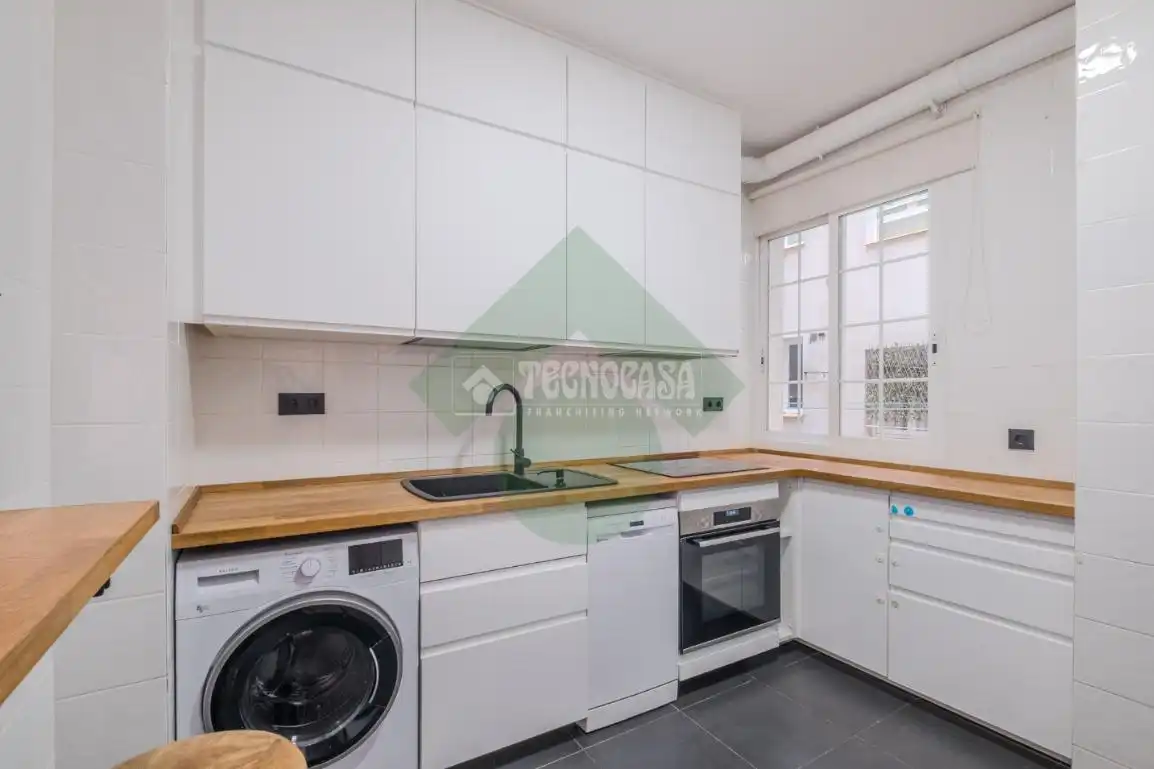 Cocina de Piso de alquiler en Madrid con Aire acondicionado
