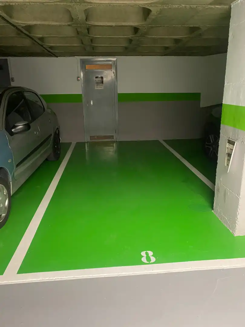 Aparcament en venda a Carrer del Bisbe Morgades