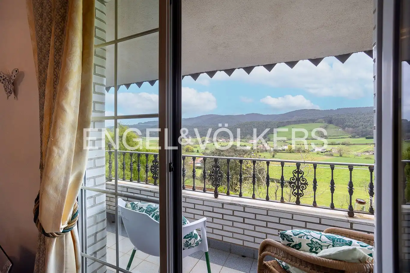 Balcony of Houses for sale in Bareyo  with Heating, Private garden and Terrace