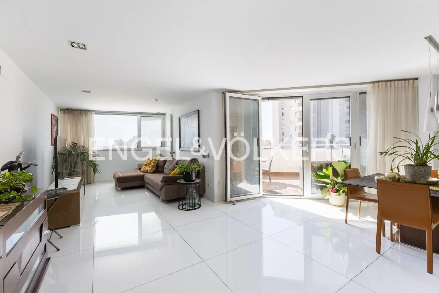 Vista exterior de Piso en venta en Este