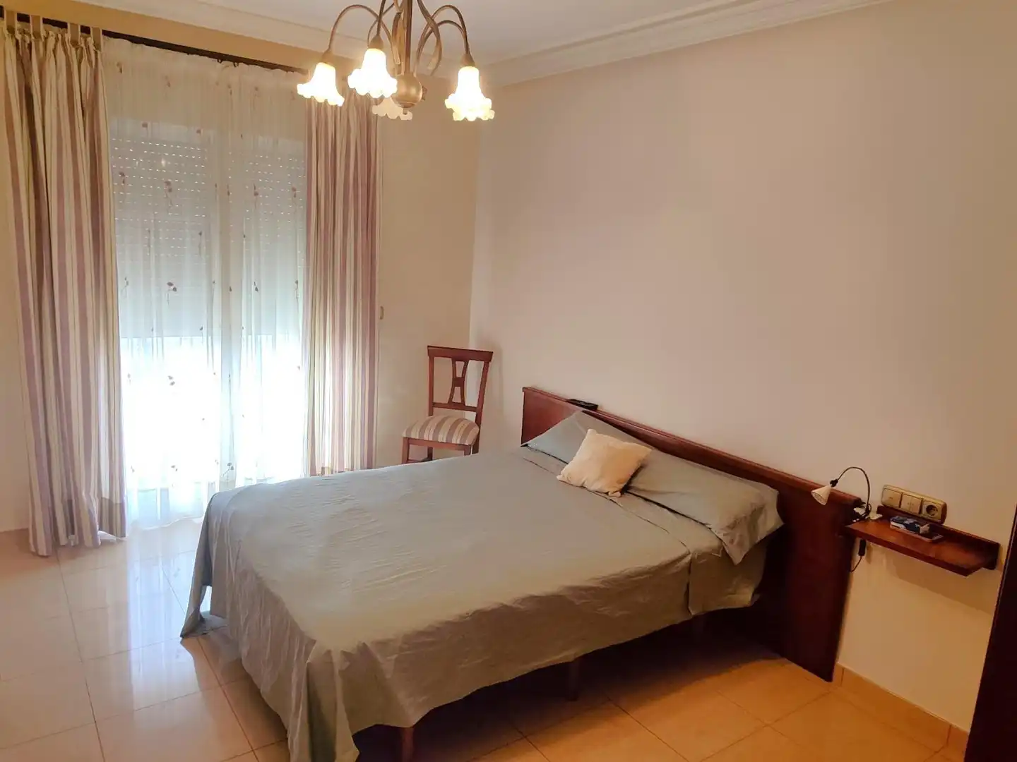 Dormitori de Casa o xalet en venda en Orihuela amb Aire condicionat, Terrassa i Traster