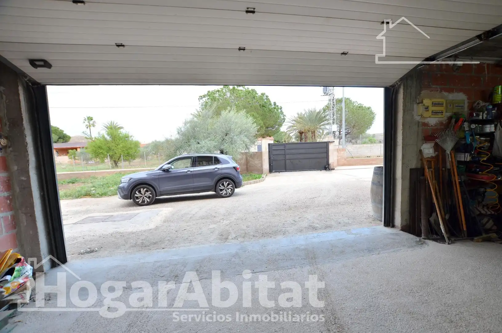 Parking de Casa o chalet en venta en Alicante / Alacant con Aire acondicionado, Calefacción y Jardín privado