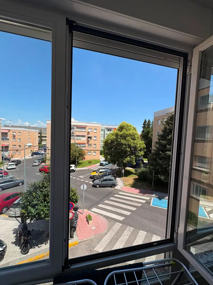 Vista exterior de Pis en venda en Majadahonda amb Calefacció