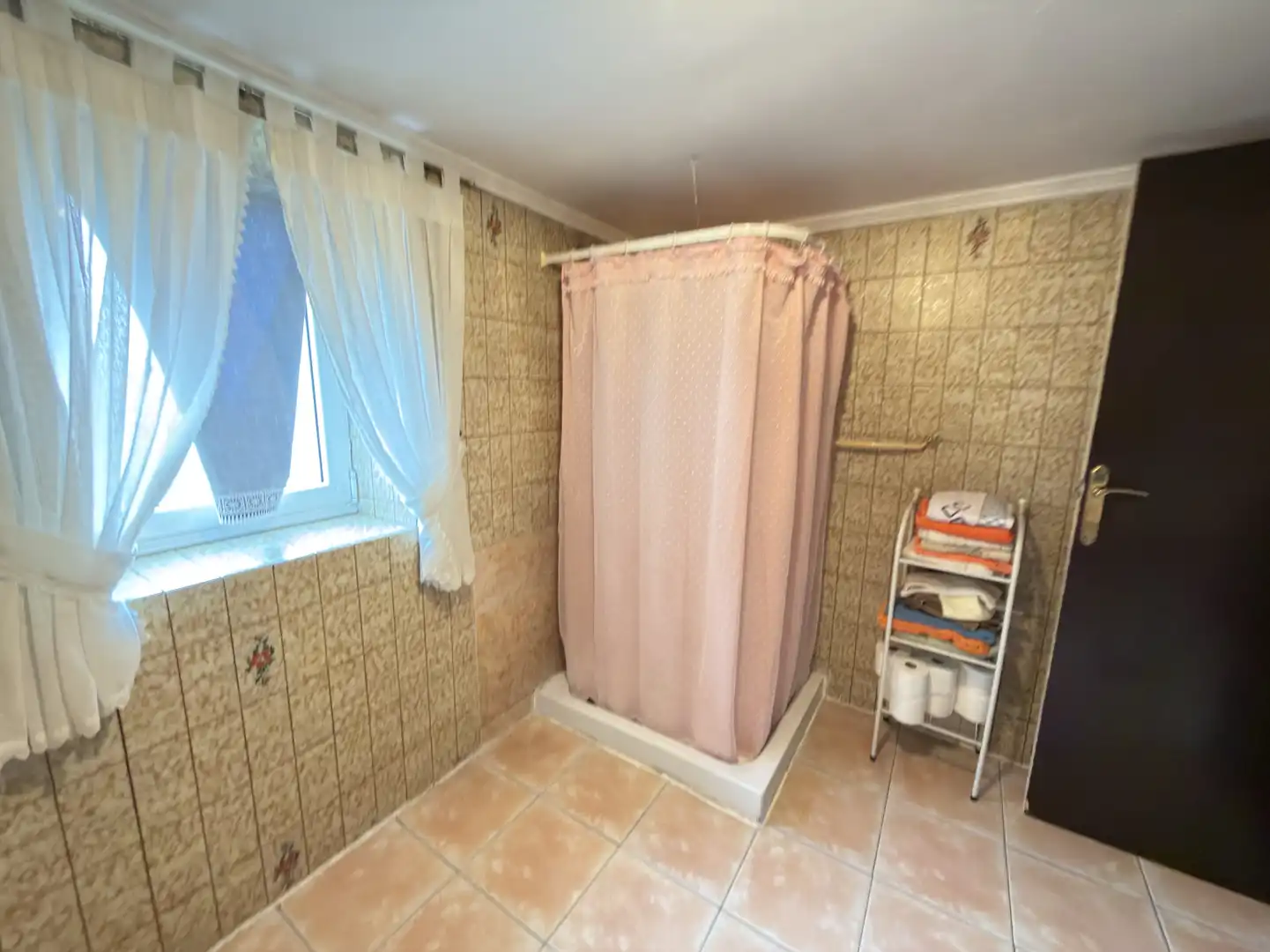 Bathroom of Houses for sale in Santa Cruz de Bezana
