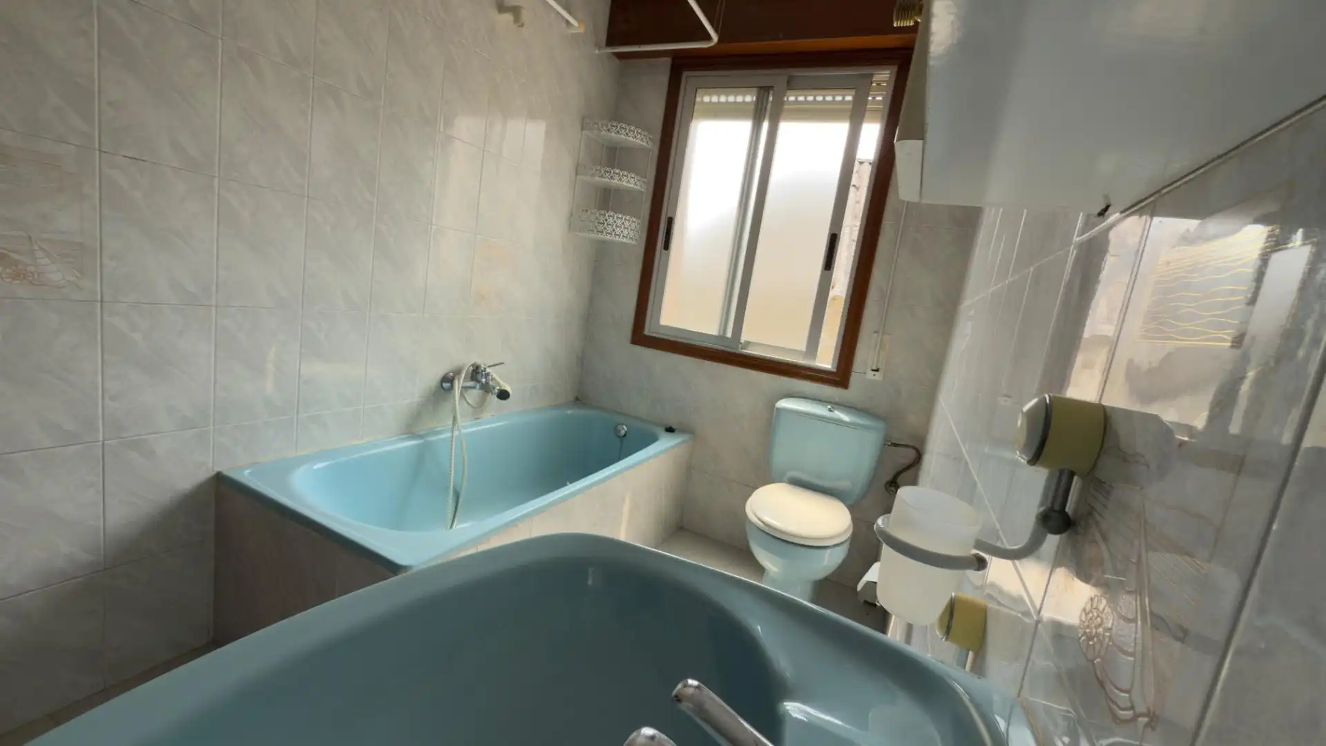 Baño de Casa o chalet en venta en Avión con Calefacción, Jardín privado y Trastero