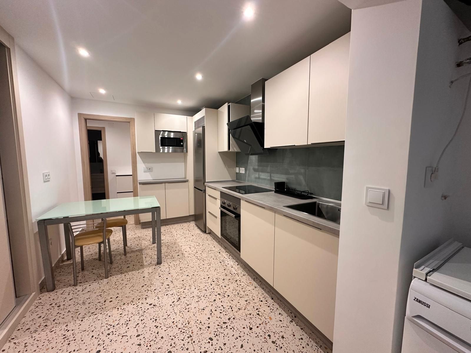 Kitchen of Flat to rent in Ames  with Heating, Storage room and Furnished