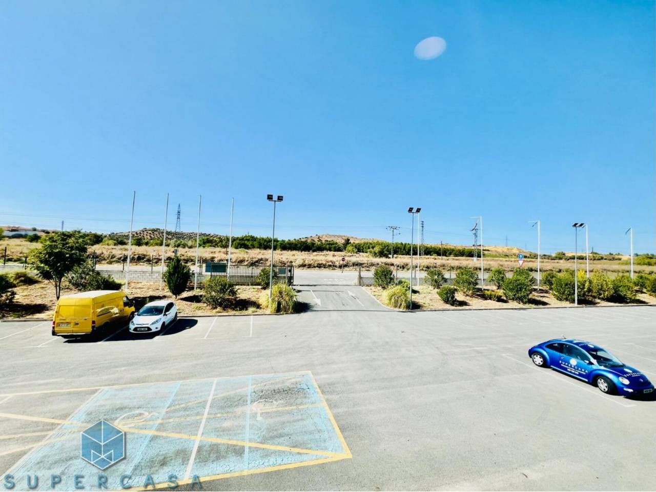 Parking of Premises to rent in  Toledo Capital  with Alarm