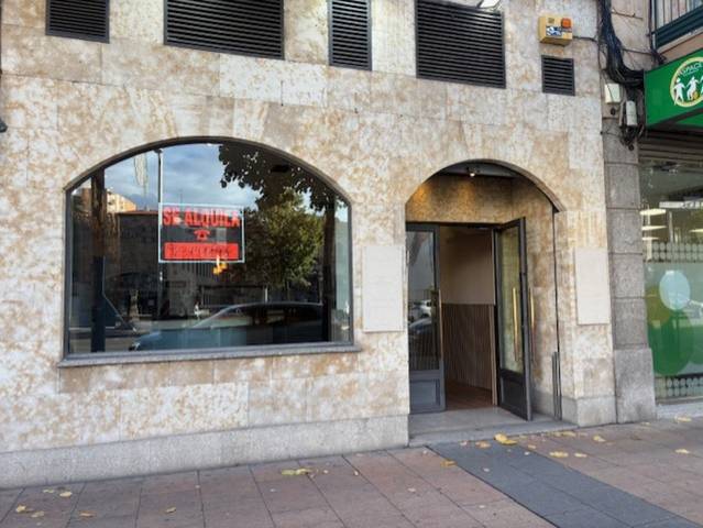 Local comercial en Alquiler en Salamanca - Paseo de la estación, 32 en Estación