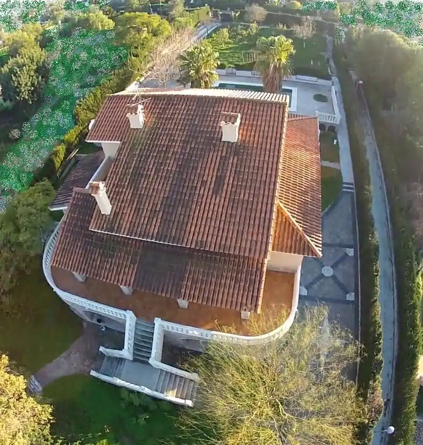 Vista exterior de Casa o xalet en venda en Picassent amb Aire condicionat, Jardí privat i Parquet