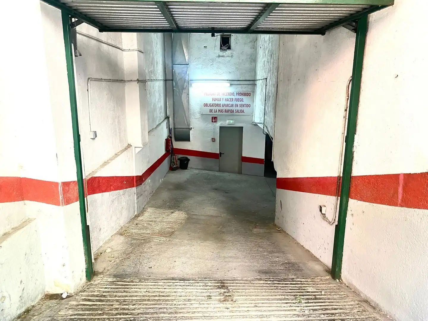 Garaje en venta en Carrer de Francesc Martí i Móra, Son Cotoner