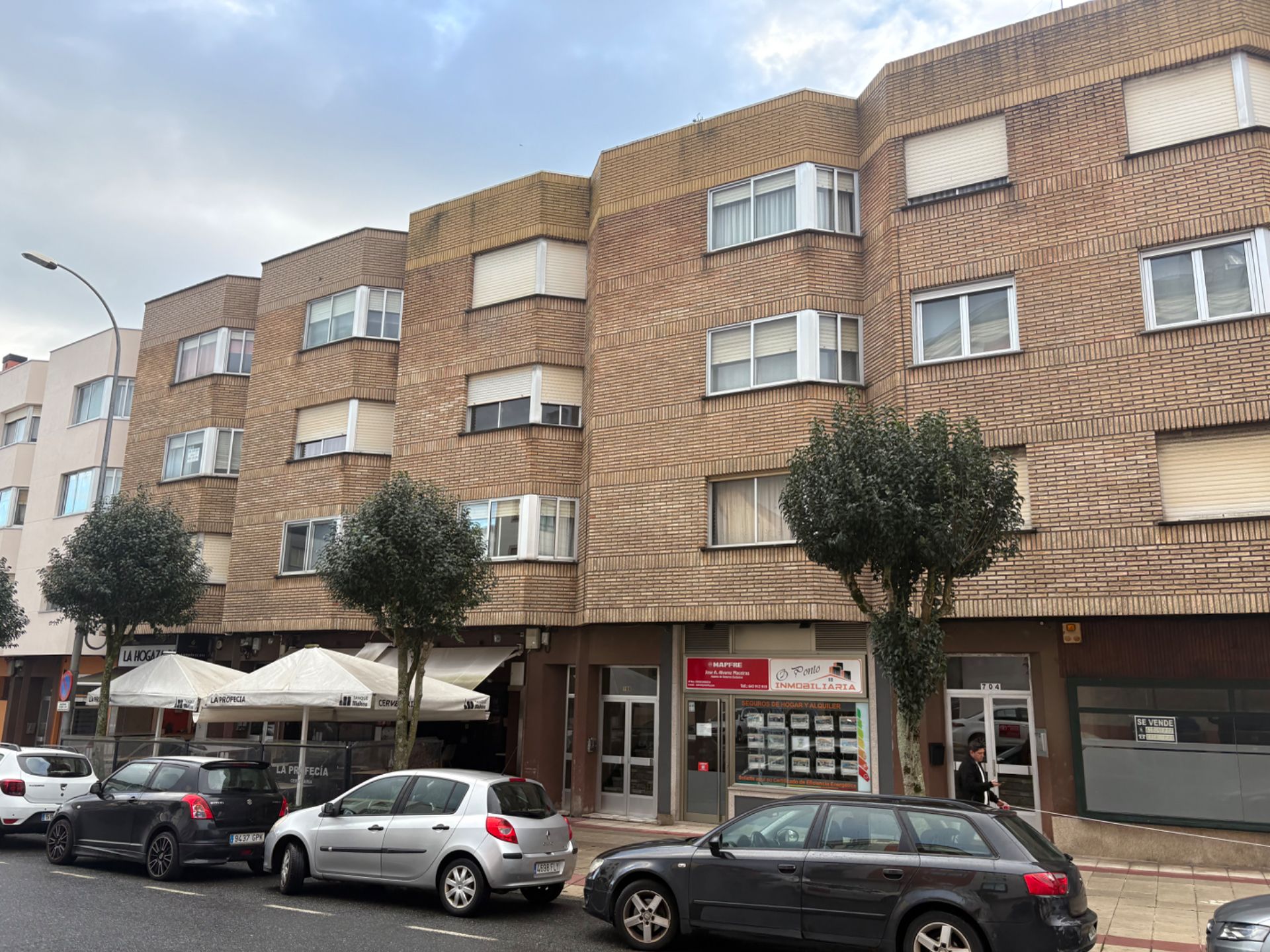 Vista exterior de Pis en venda en Narón amb Traster