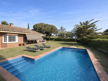 Casa amb piscina en venda a Santa Maria Balis - Can Riera - Can Jordi