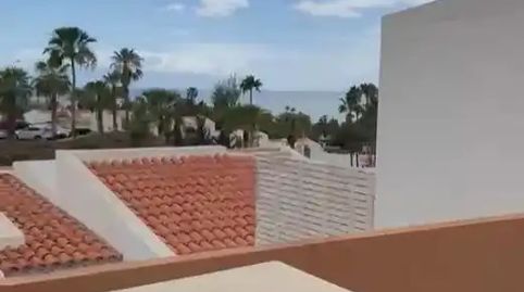 Foto 4 de Piso en venta en Calle Italia, 1, San Eugenio Alto, Adeje
