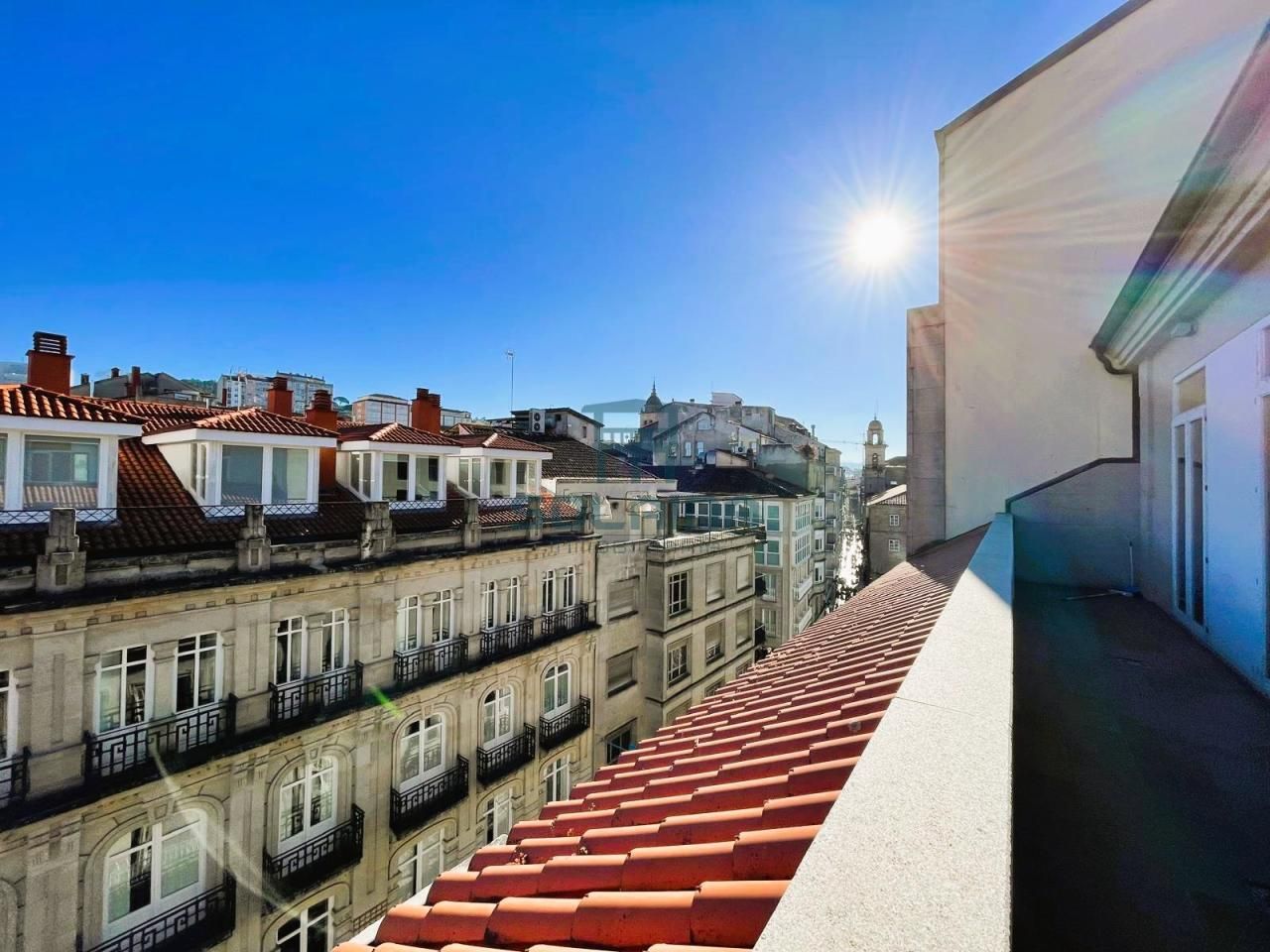 Vista exterior de Àtic en venda en Ourense Capital  amb Calefacció, Terrassa i Traster
