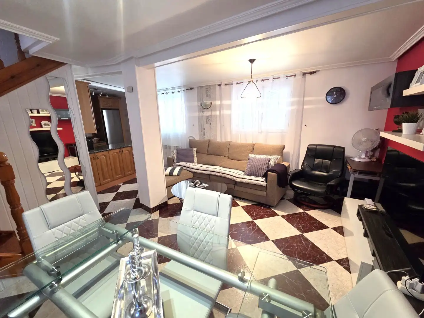 Sala d'estar de Casa adosada en venda en Cardeñajimeno, Burgos