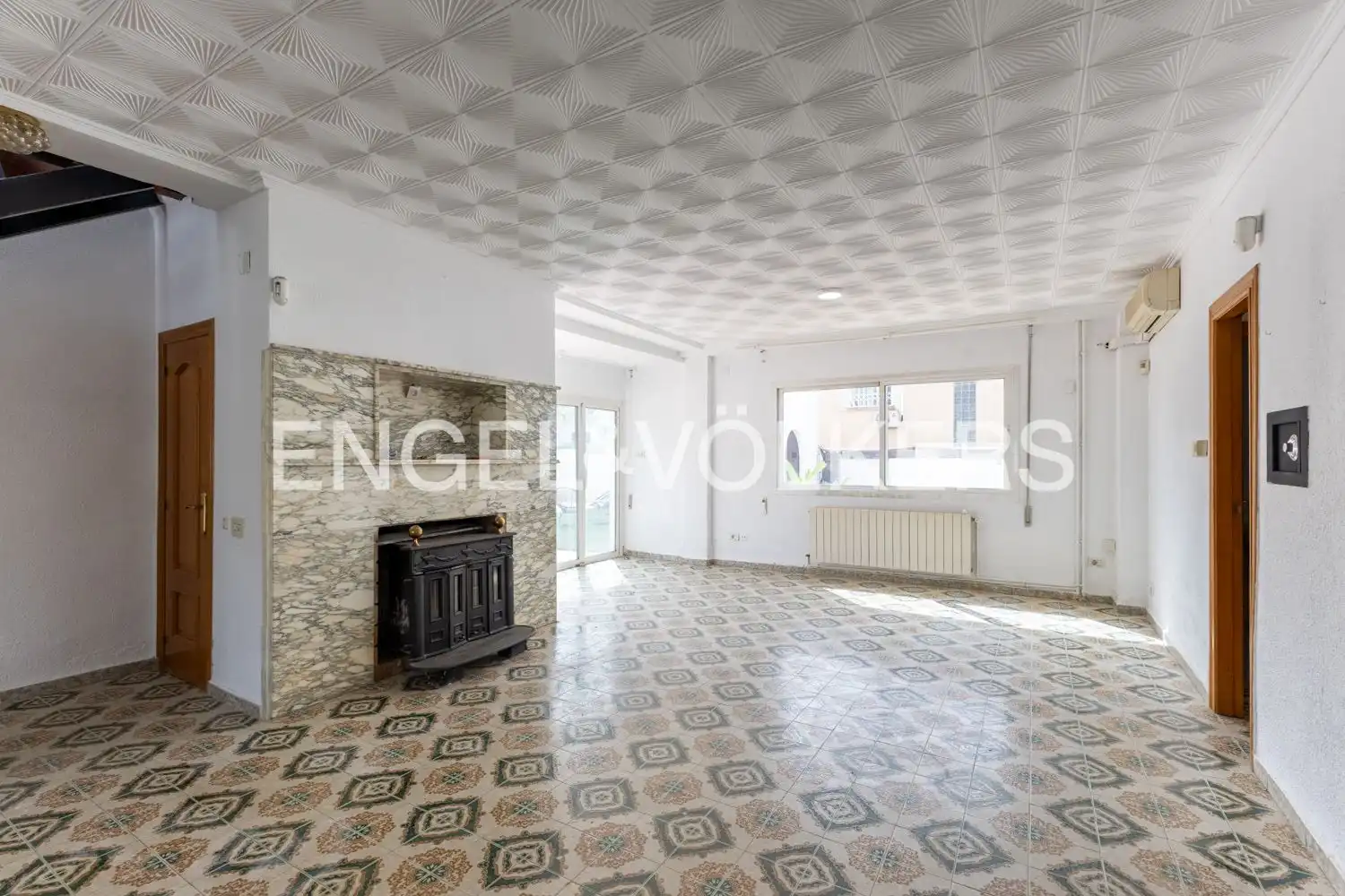 Sala de estar de Casa o chalet en venta en Paterna con Calefacción, Jardín privado y Terraza