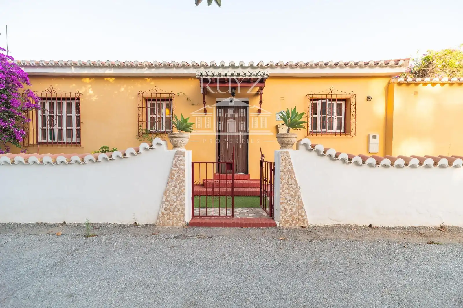 Vista exterior de Casa o chalet en venta en Salobreña con Aire acondicionado, Calefacción y Terraza