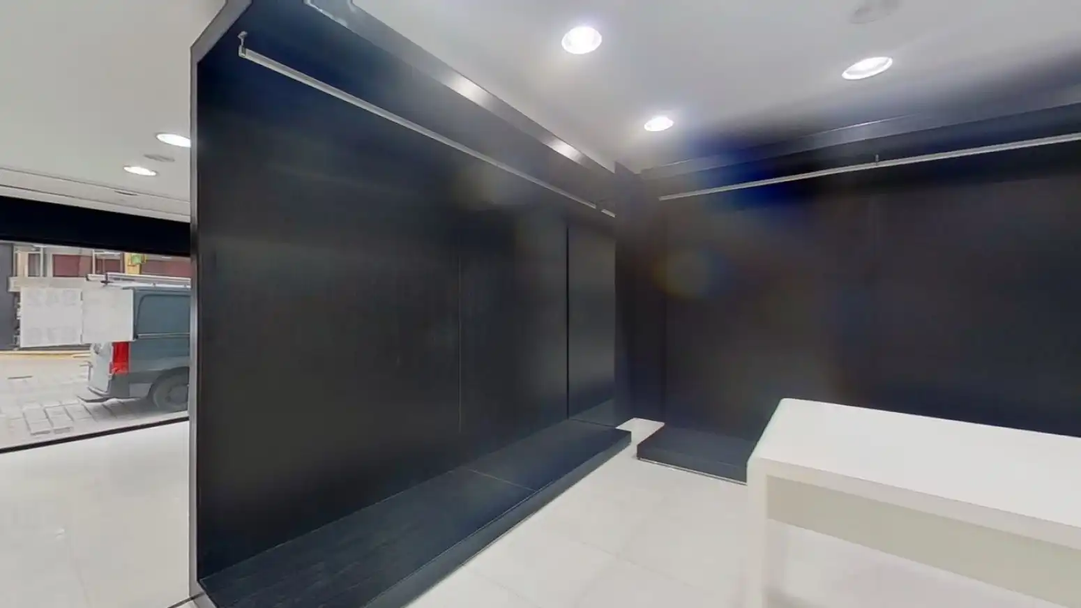 Commercial properties for rent in Torrelavega   with Air Conditioner