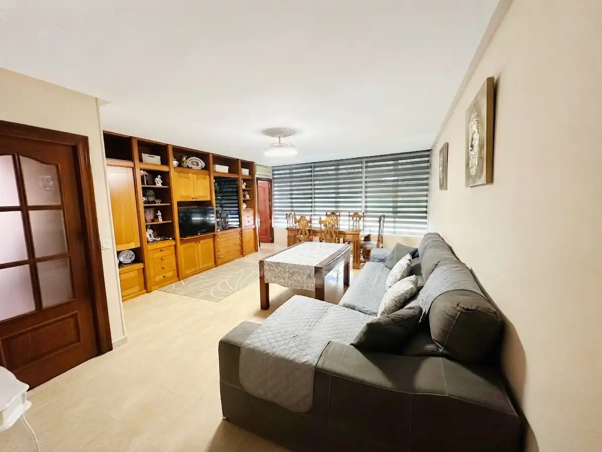 Sala d'estar de Pis en venda en Estepona amb Terrassa, Moblat i Forn