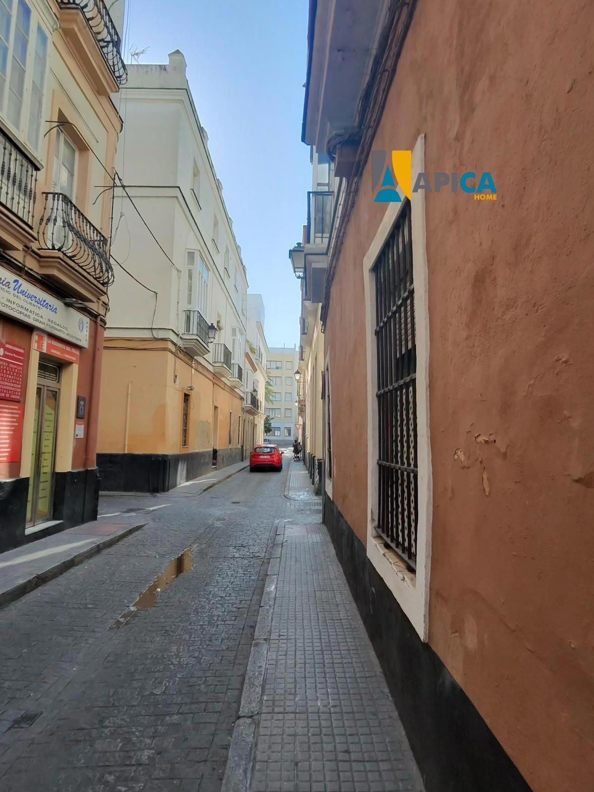Vista exterior de Pis en venda en  Cádiz Capital amb Traster