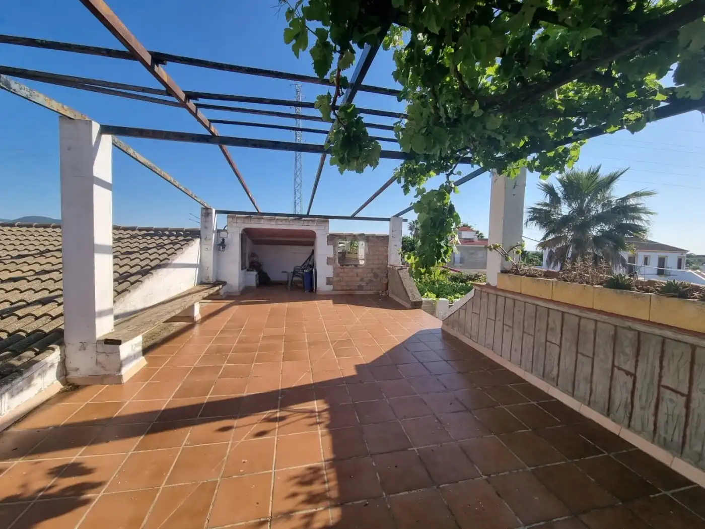 Terrassa de Finca rústica en venda en Arcos de la Frontera amb Jardí privat, Terrassa i Traster