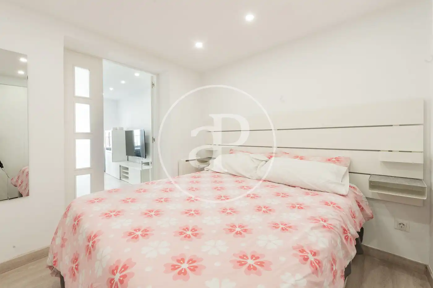 Flat for rent in Corre. Alta de San Pablo, Universidad - Malasaña