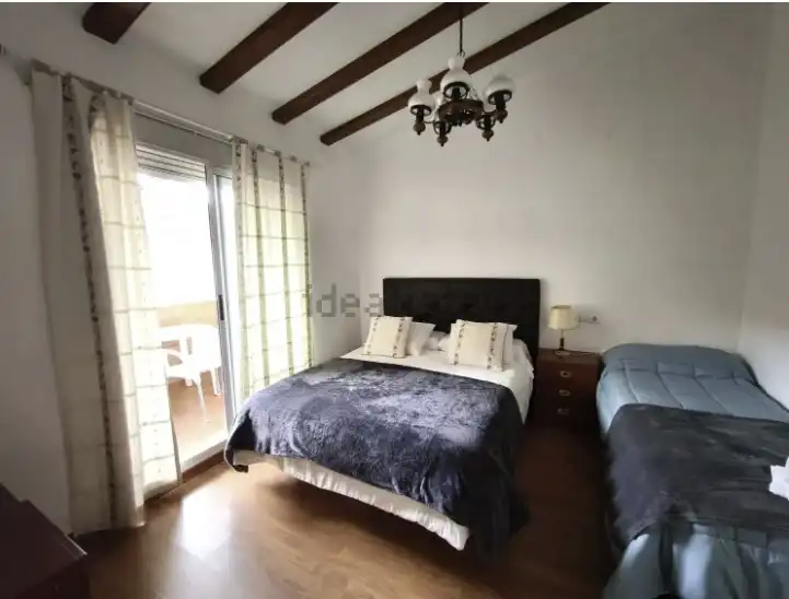 Schlafzimmer von Einfamilien-Reihenhaus zum Verkauf in Sedaví mit Klimaanlage, Terrasse und Balkon