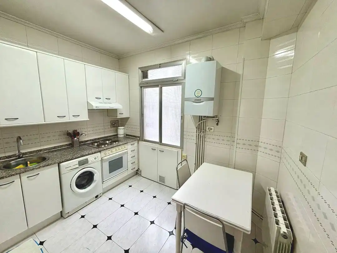Piso en venta en Avenida del Ferrocarril, Ametzola