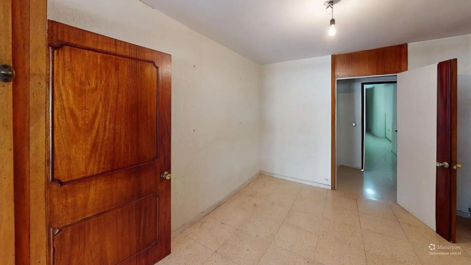 Piso en venta en Sevilla con Calefacción, Terraza y Trastero
