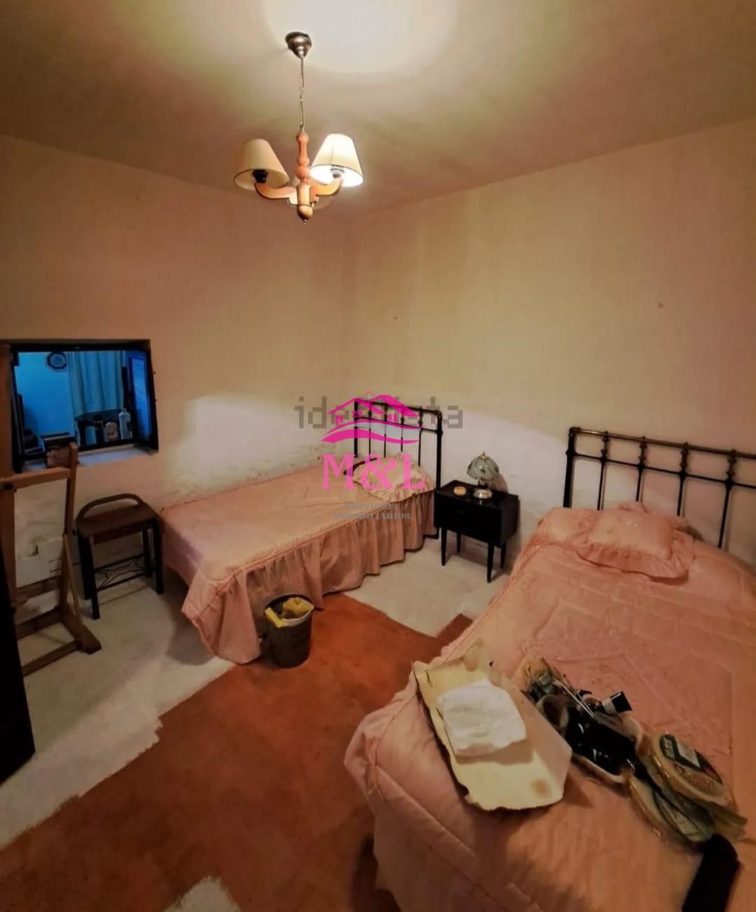 Dormitori de Casa o xalet en venda en Mirandilla amb Traster