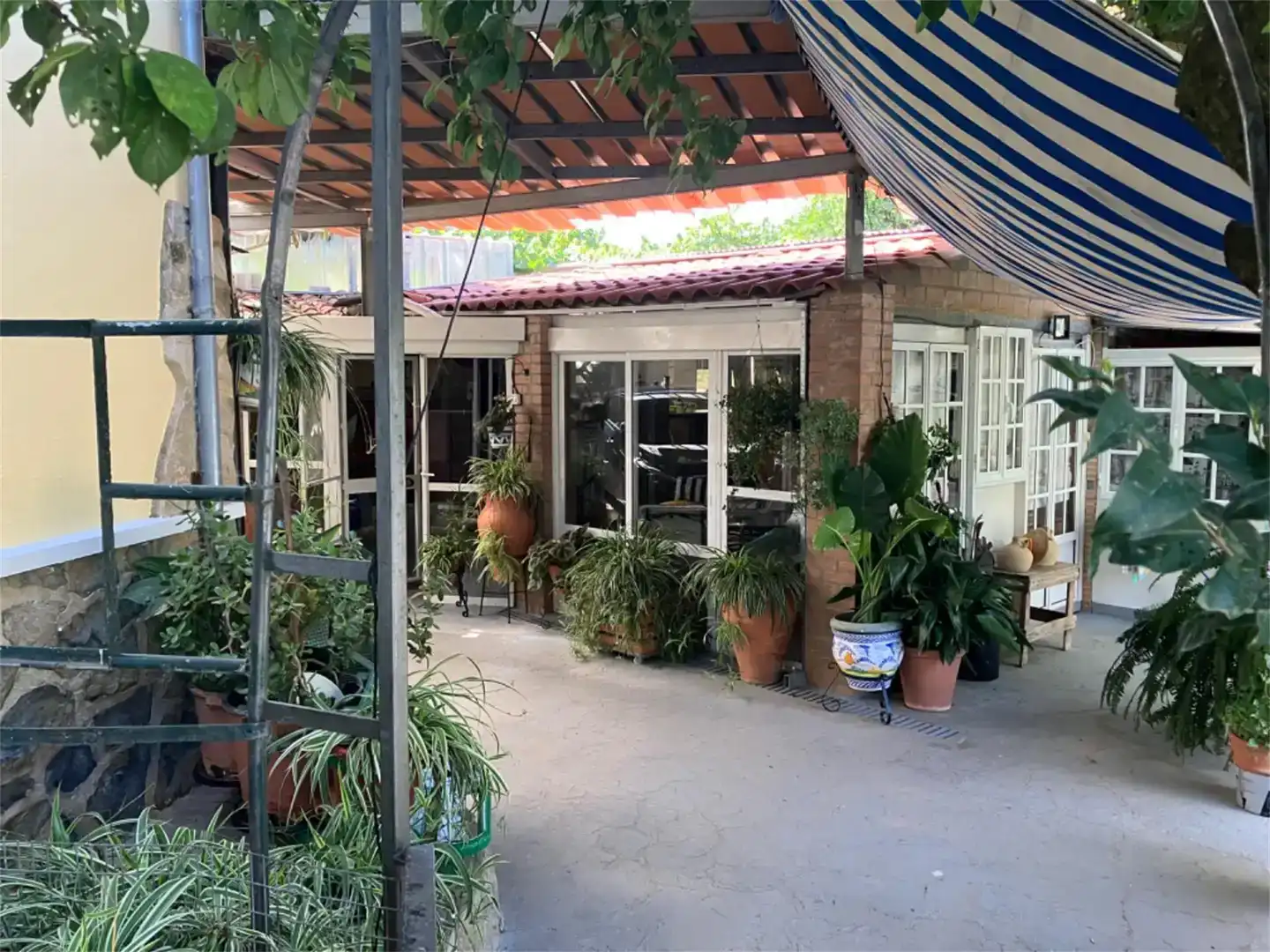 Casa o xalet en venda en Constantina amb Aire condicionat, Jardí privat i Traster