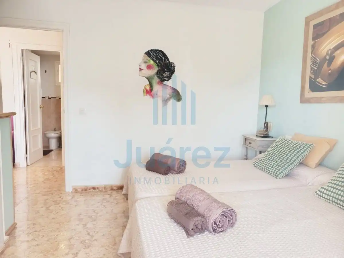 Schlafzimmer von Wohnung zur Miete in Alicante / Alacant mit Klimaanlage, Terrasse und Möbliert