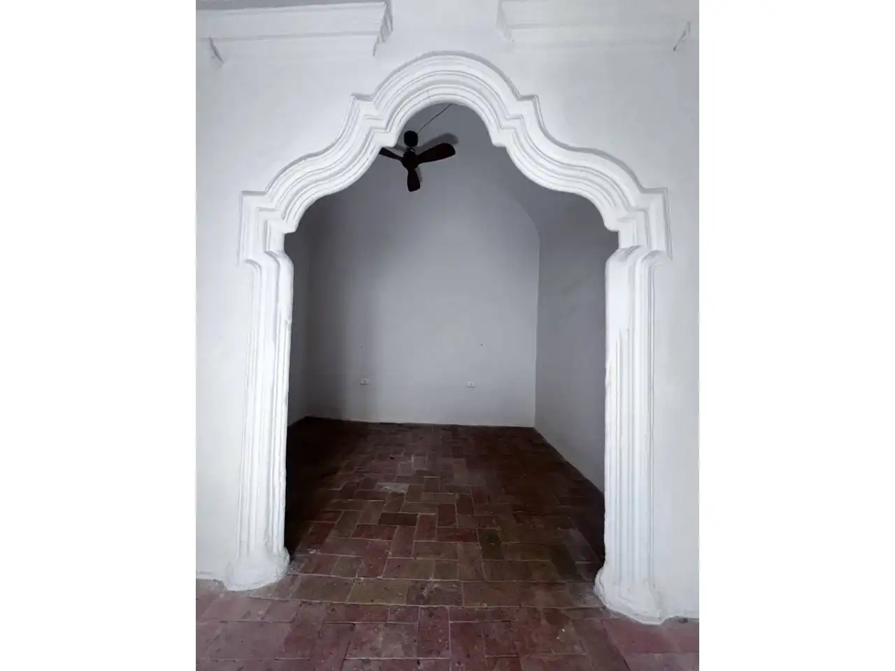 Casa adosada de alquiler en Avinyonet de Puigventós con Aire acondicionado, Calefacción y Jardín privado