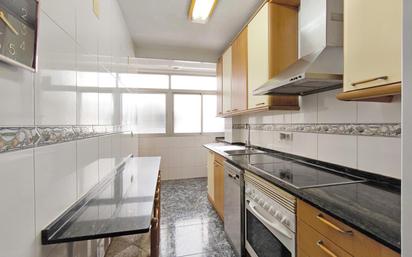 Kitchen of Flat for sale in  Tarragona Capital  with Air Conditioner, Terrace and Balcony