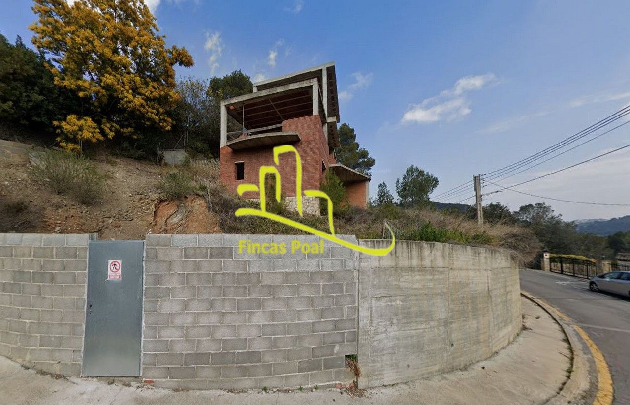 House or chalet for sale in Carrer de l'Illa, 69