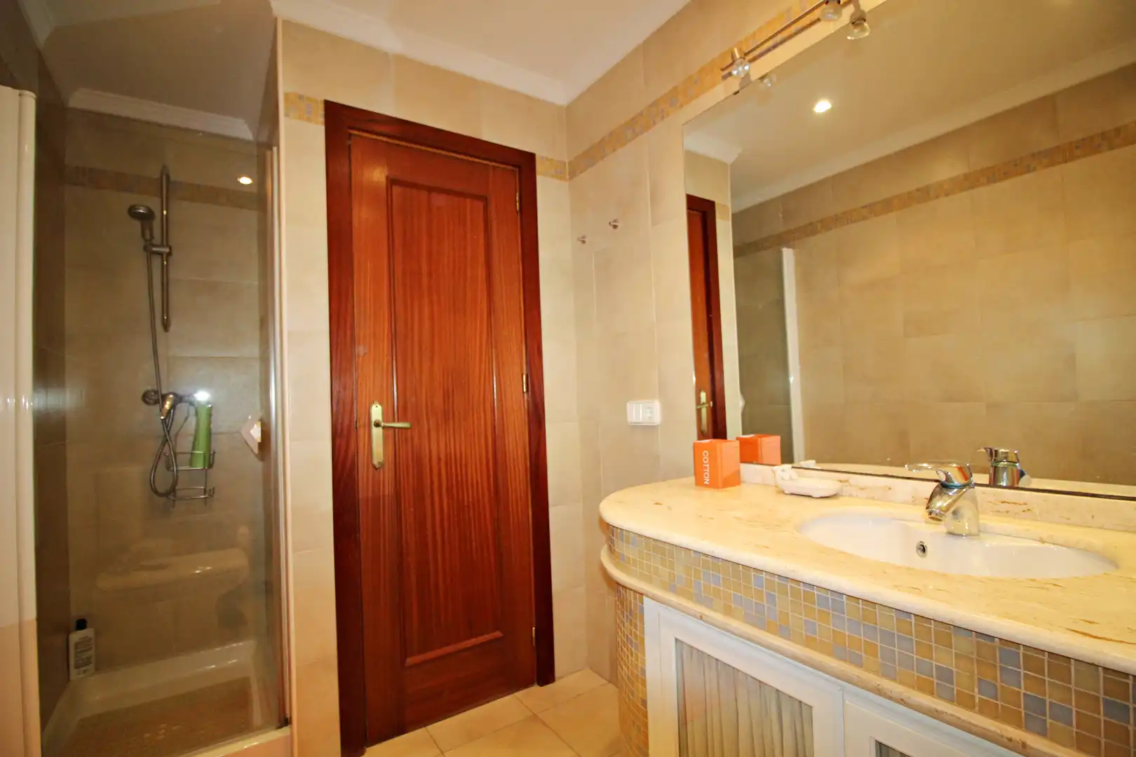 Baño de Piso en venta en Huelva con Amueblado y Balcón