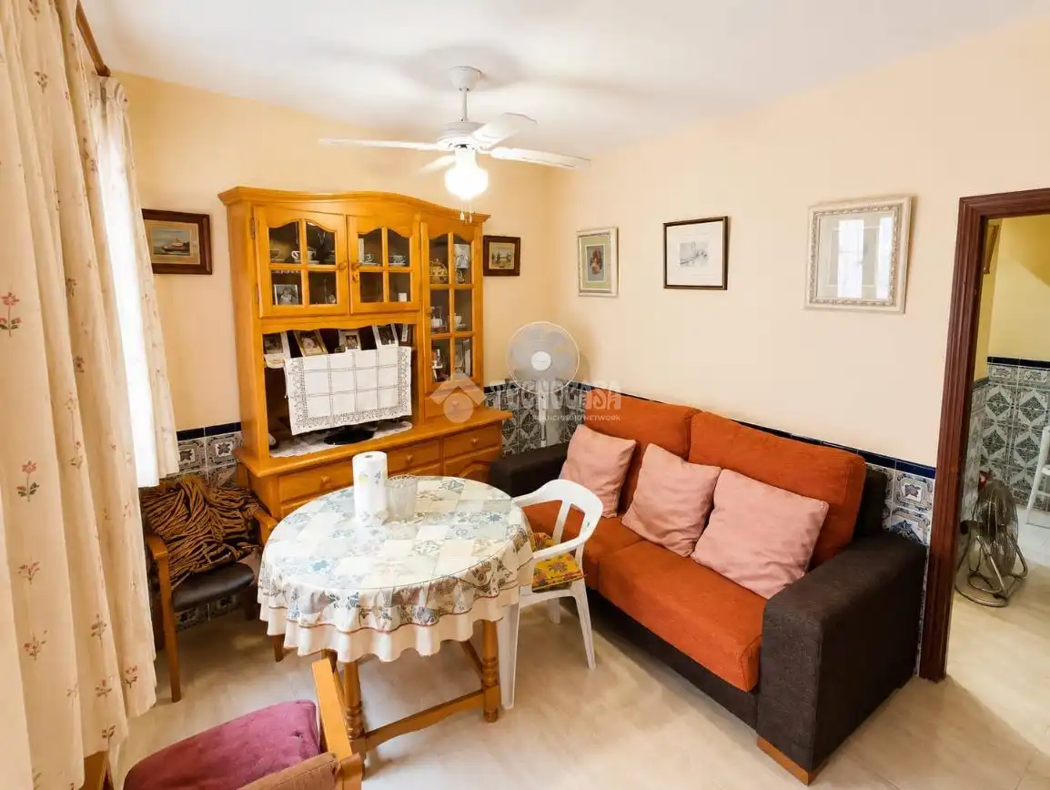 Sala de estar de Casa adosada en venta en Caleruela con Calefacción y Amueblado