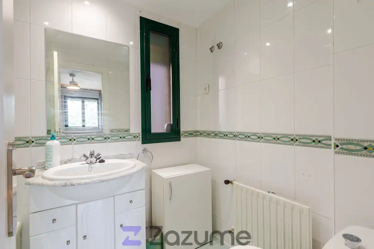 Baño de Piso de alquiler en Móstoles con Aire acondicionado, Calefacción y Parquet