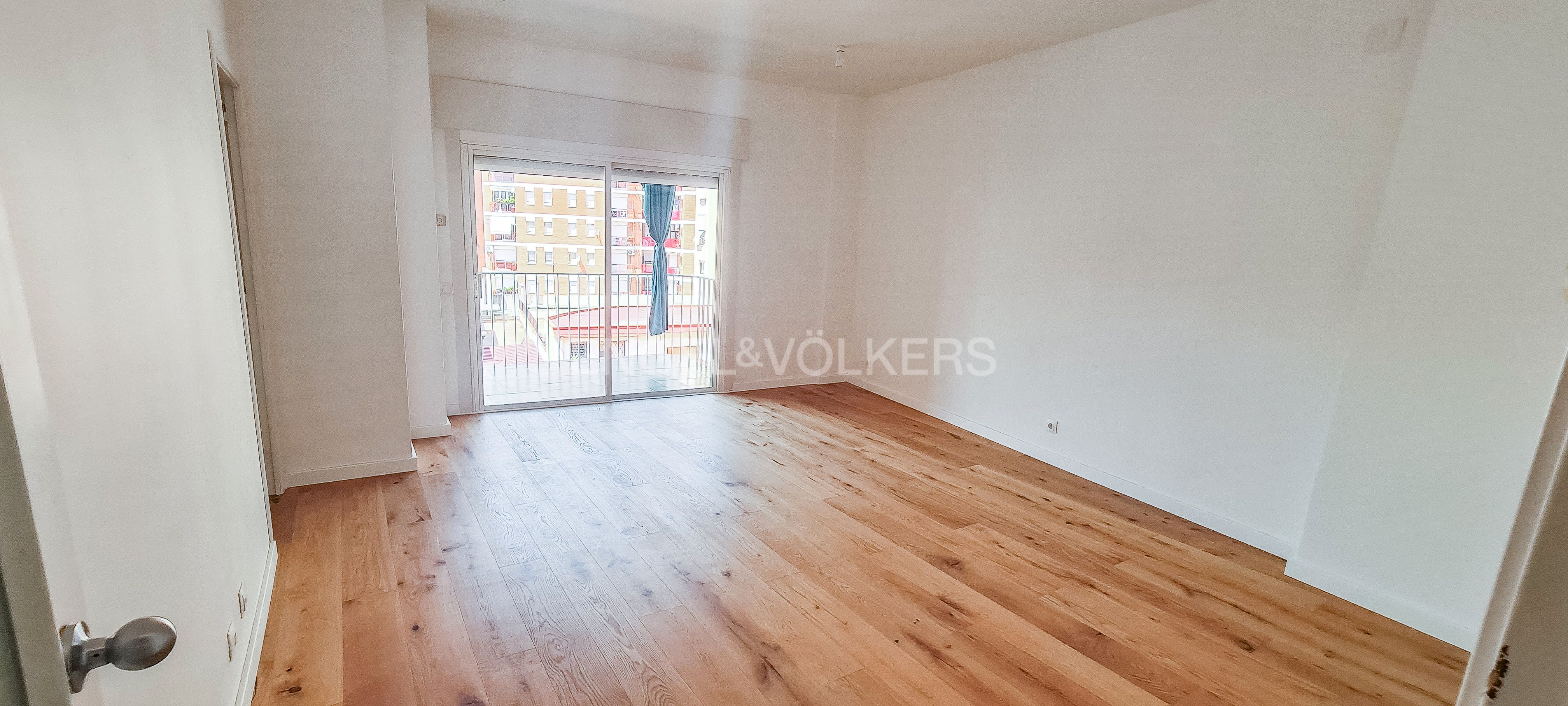 Living room of Apartment for sale in  Barcelona Capital  with Air Conditioner, Heating and Parquet flooring