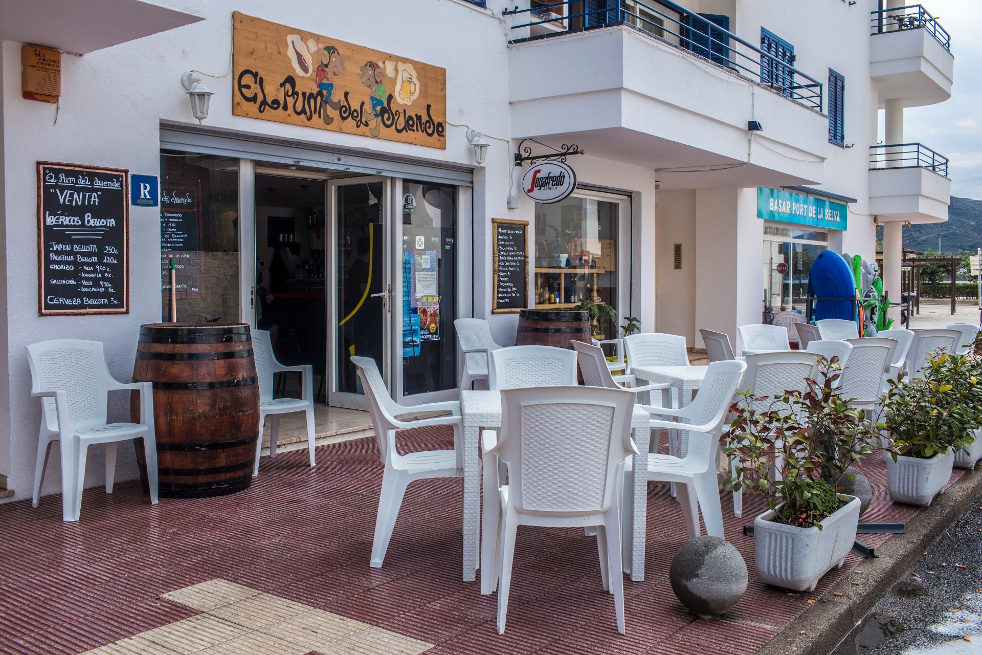 Local de lloguer en El Port de la Selva amb Aire condicionat, Calefacció i Terrassa