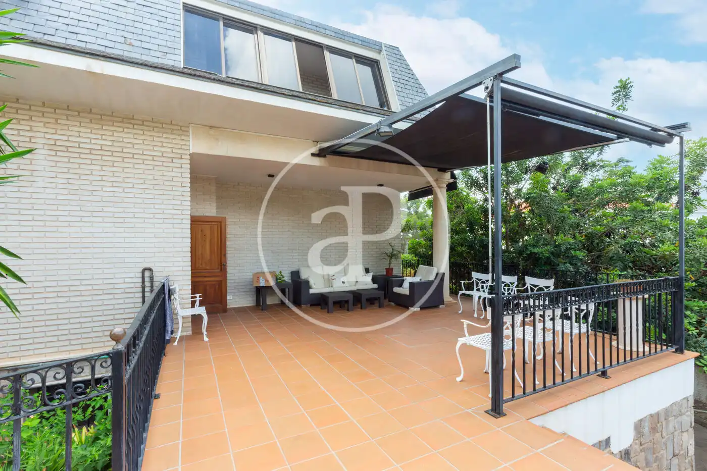 Terraza de Casa o chalet en venta en Paterna con Aire acondicionado, Calefacción y Jardín privado