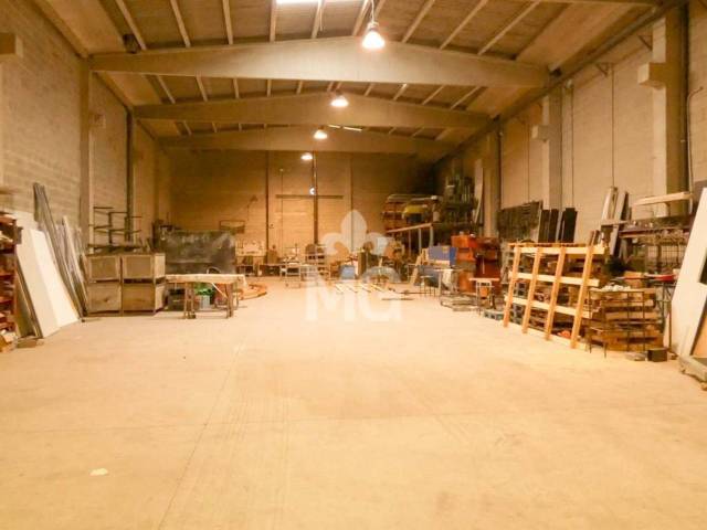 Nave industrial en Alquiler en Font de Tarrés, 116 en Manlleu
