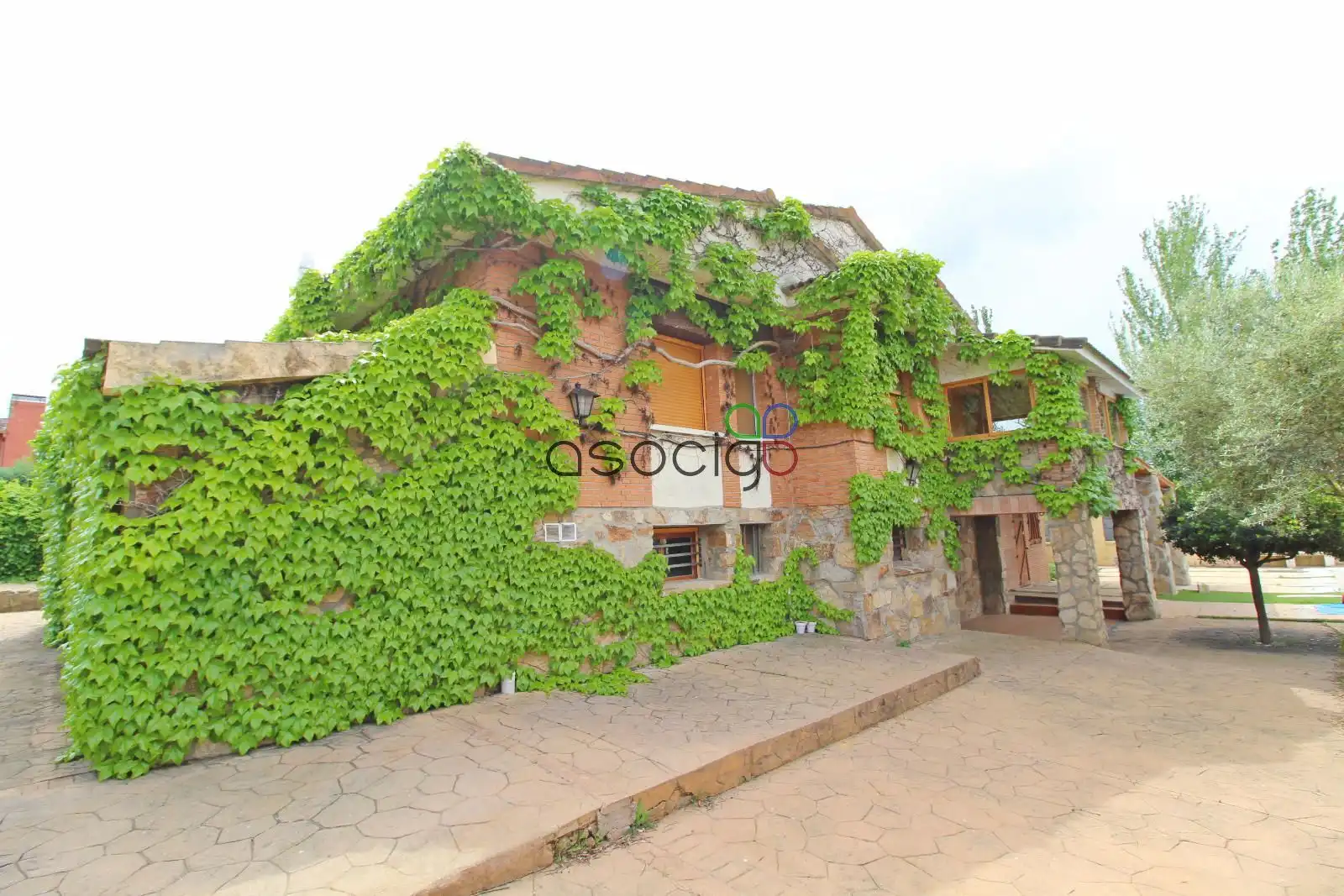 Vista exterior de Casa o chalet en venta en El Casar con Calefacción