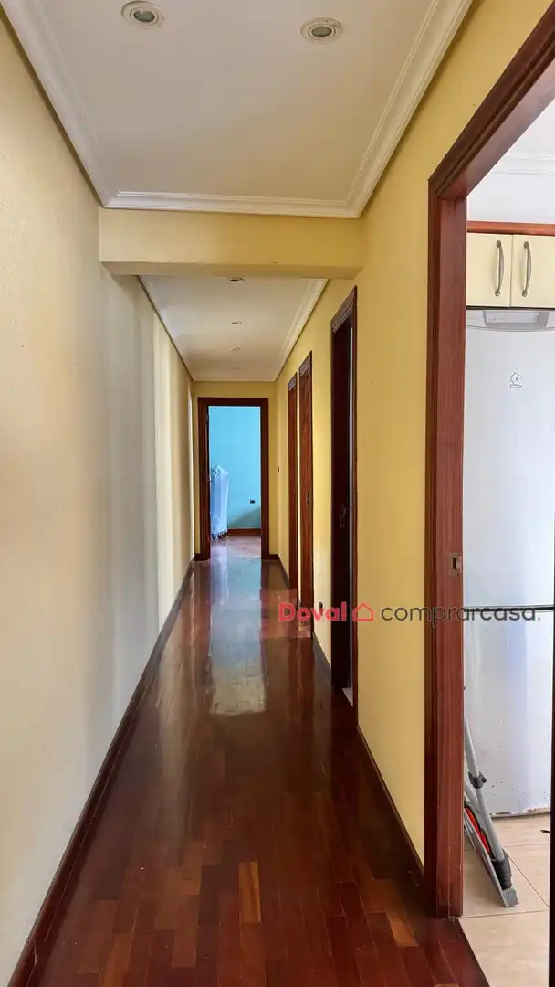 Flat for sale in Vigo   with Parquet flooring