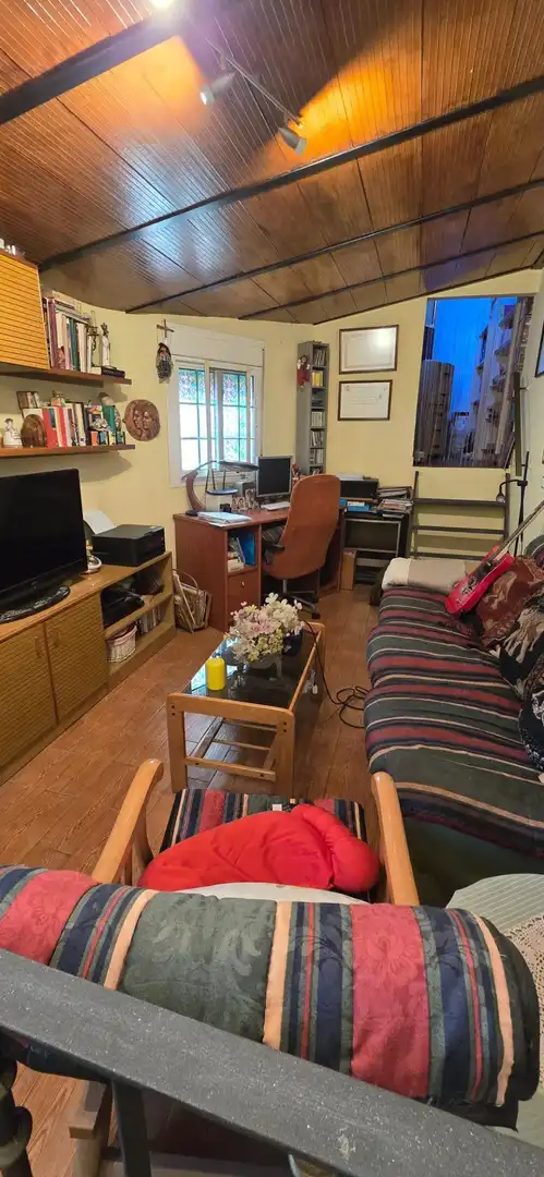 Sala d'estar de Casa adosada en venda en Málaga amb Aire condicionat, Calefacció i Jardí privat