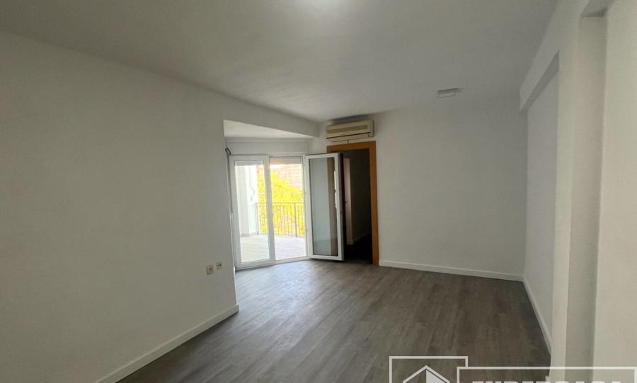 Foto 1 de Pis de lloguer a La Llum, Valencia