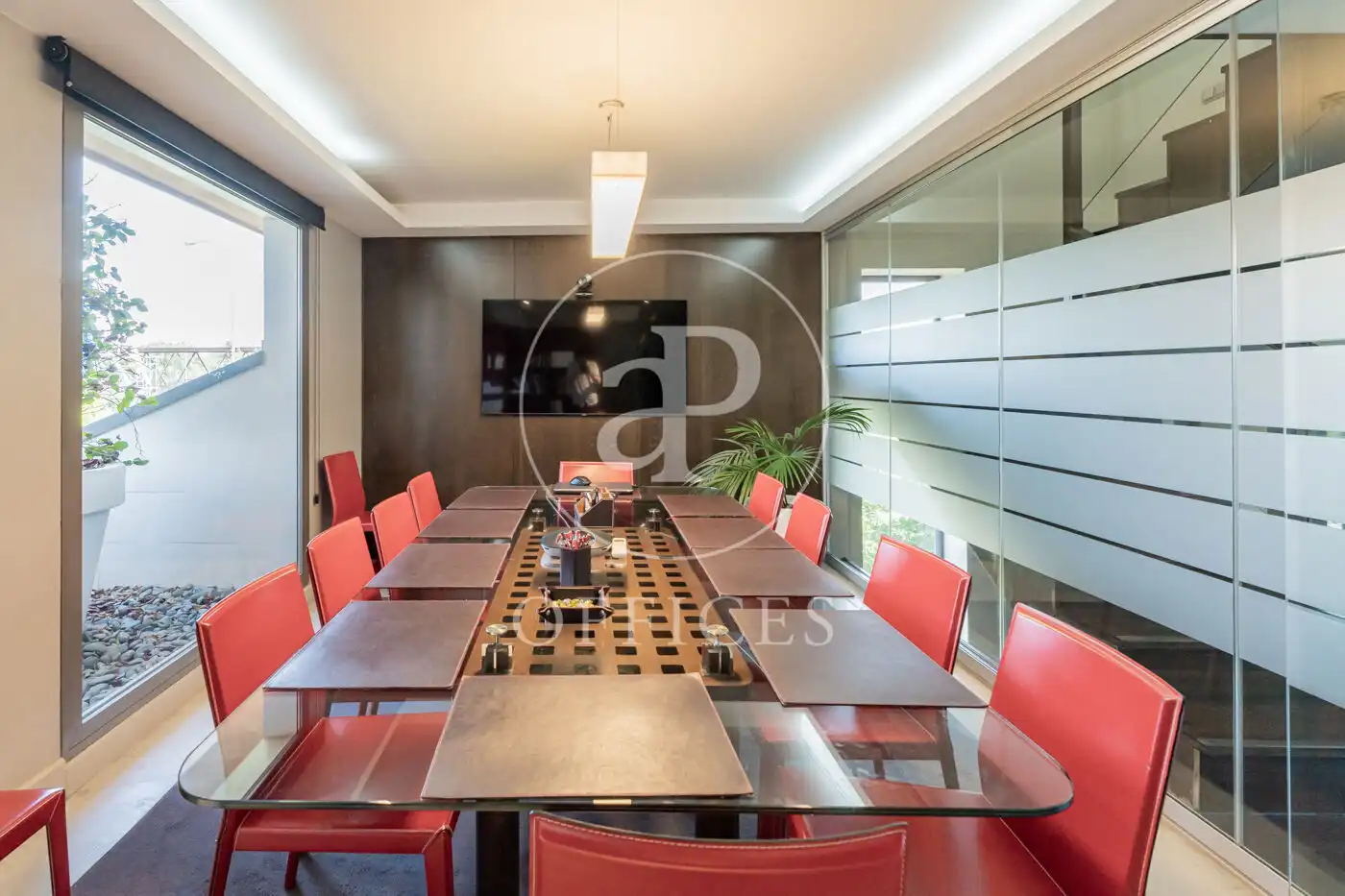 Office for rent in Madrid  with Air Conditioner