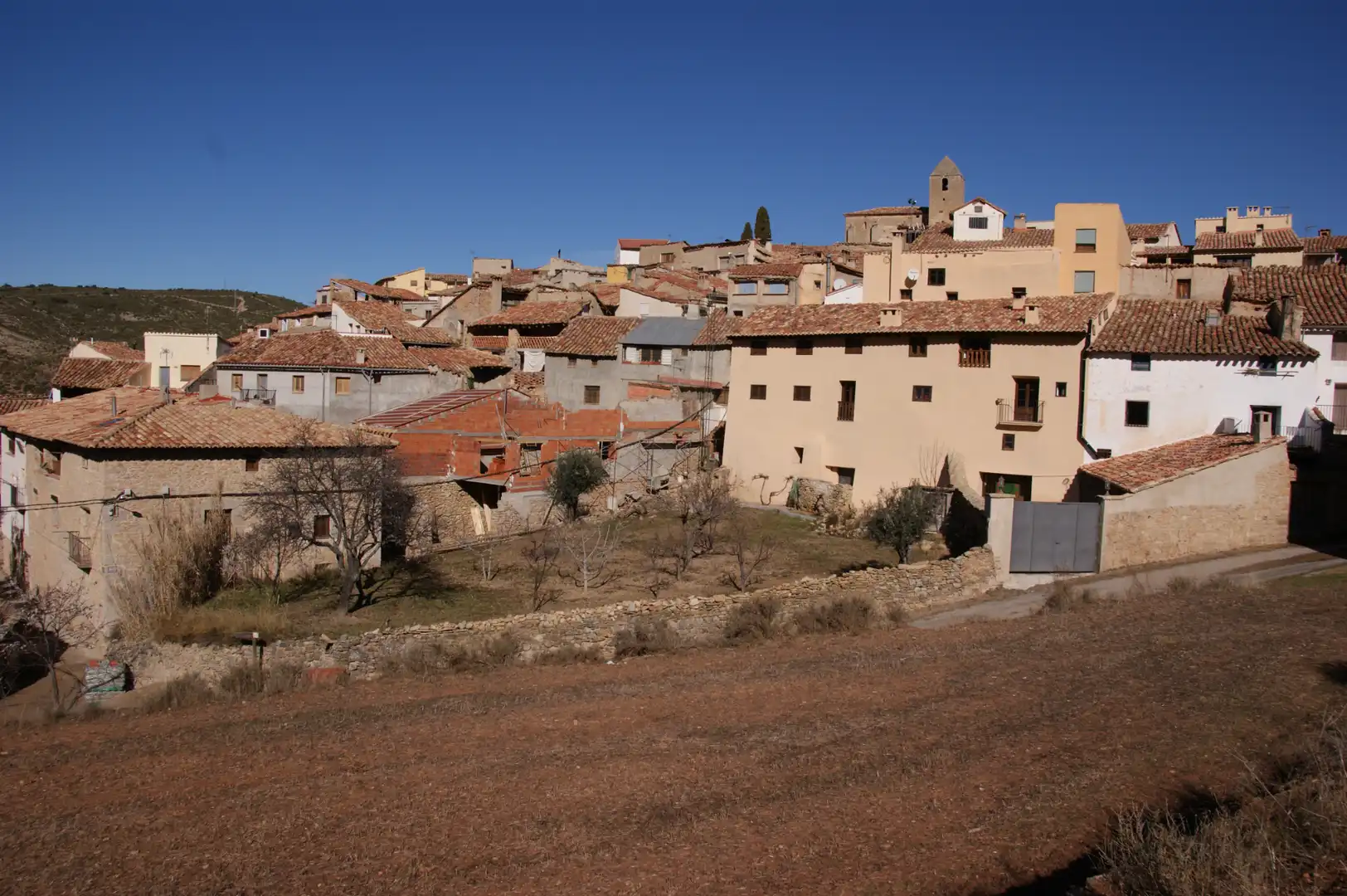 Vista exterior de Casa o chalet en venta en Castellote con Calefacción, Jardín privado y Amueblado