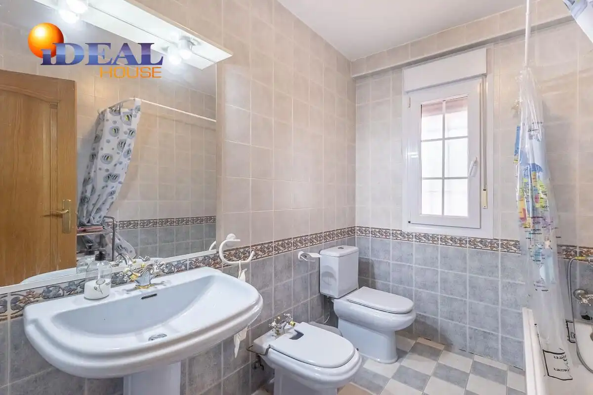 Detached house with terrace for sale in Calle Calle Sauce, imagen 22