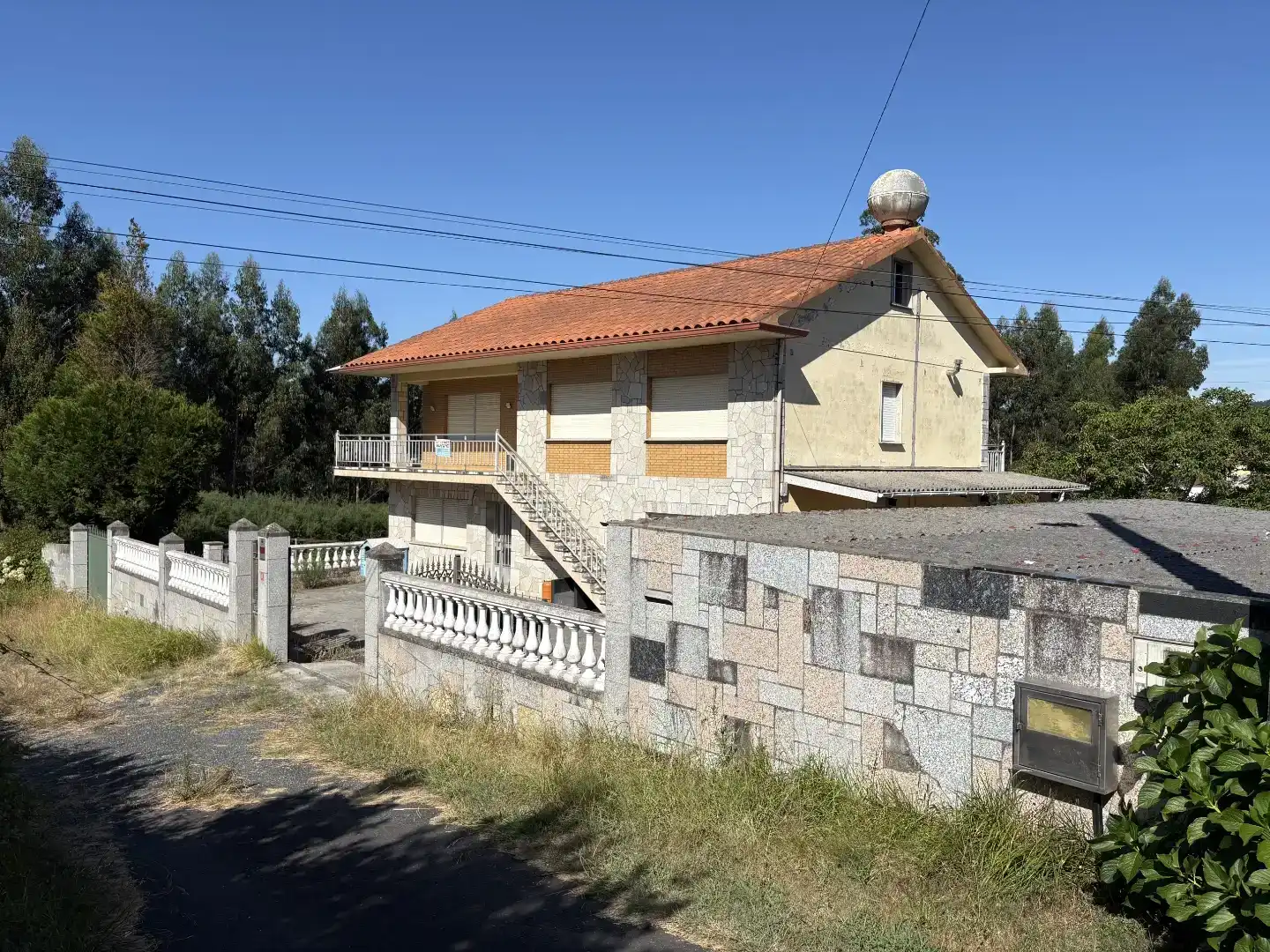 Vista exterior de Casa o chalet en venta en Mugardos con Balcón
